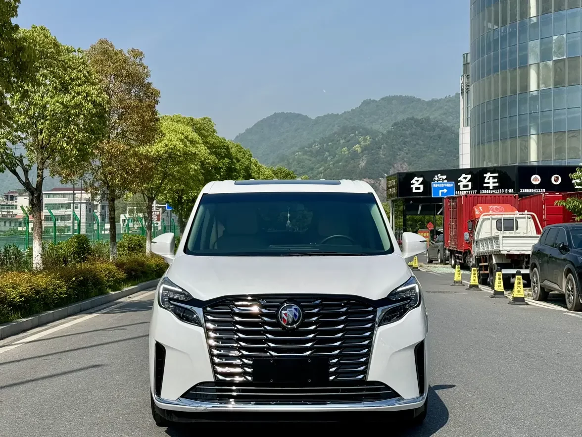 Buick GL8