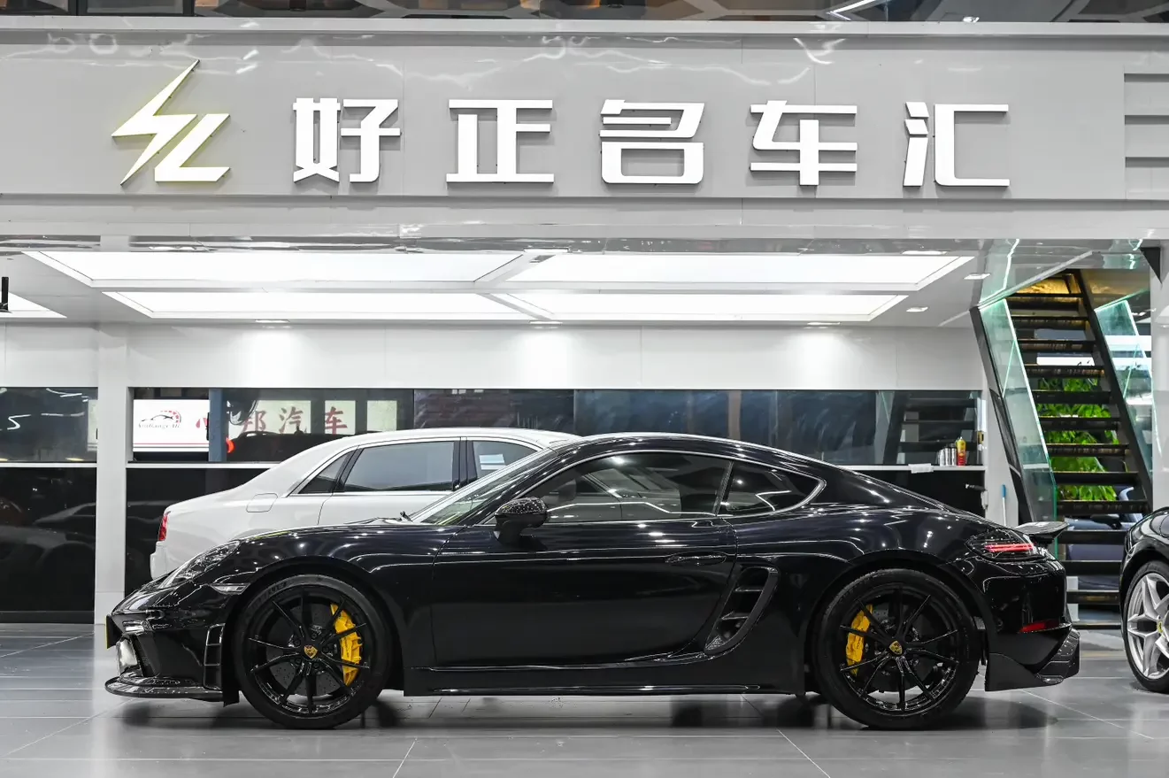 Porsche 718