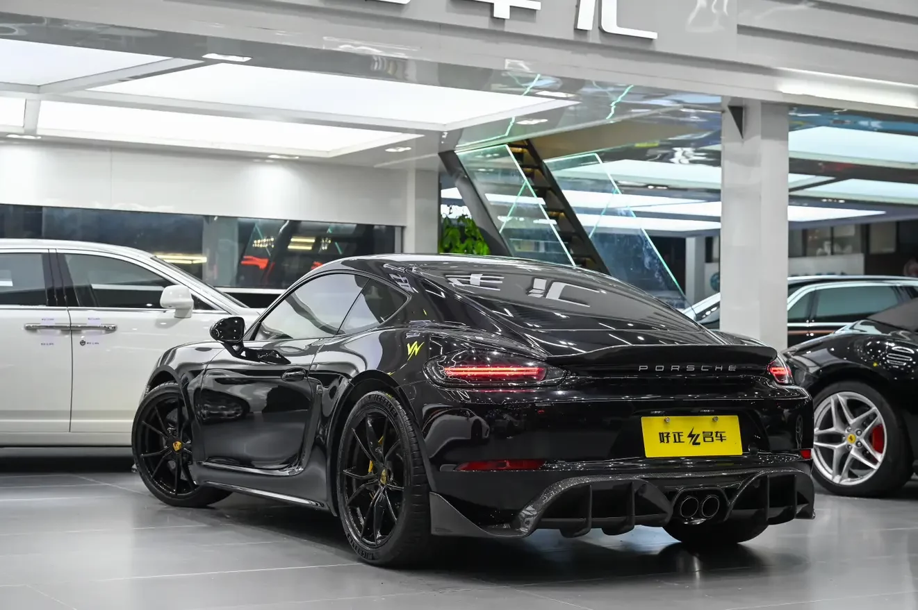 Porsche 718