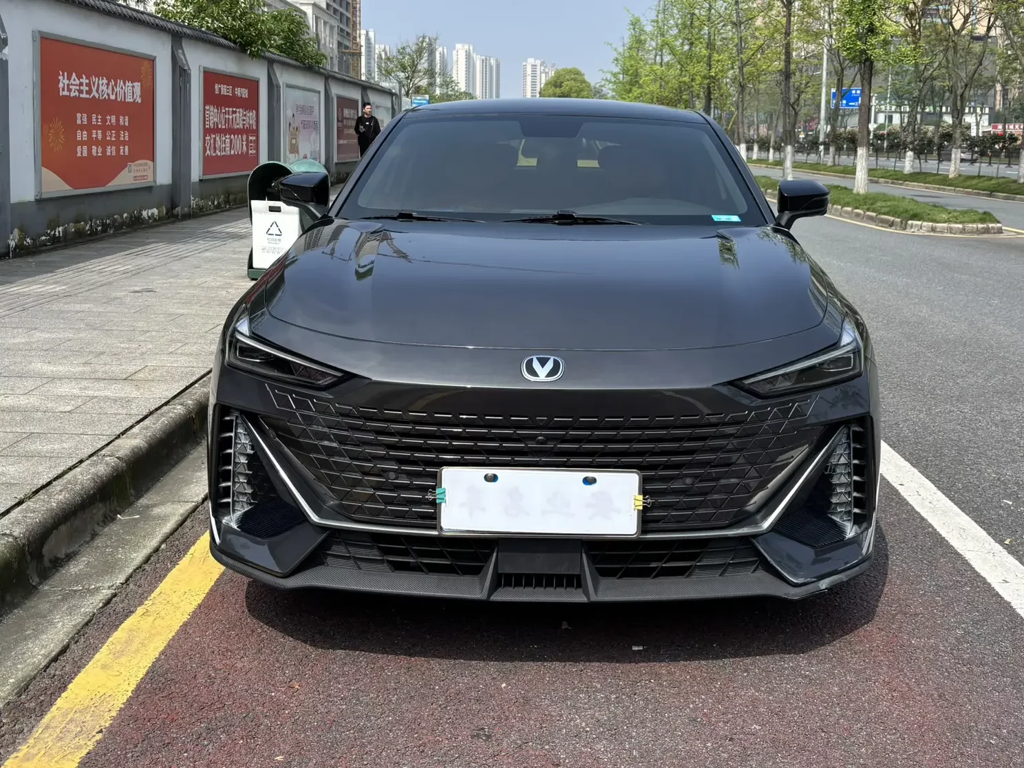 Changan UNI-V  из Китая