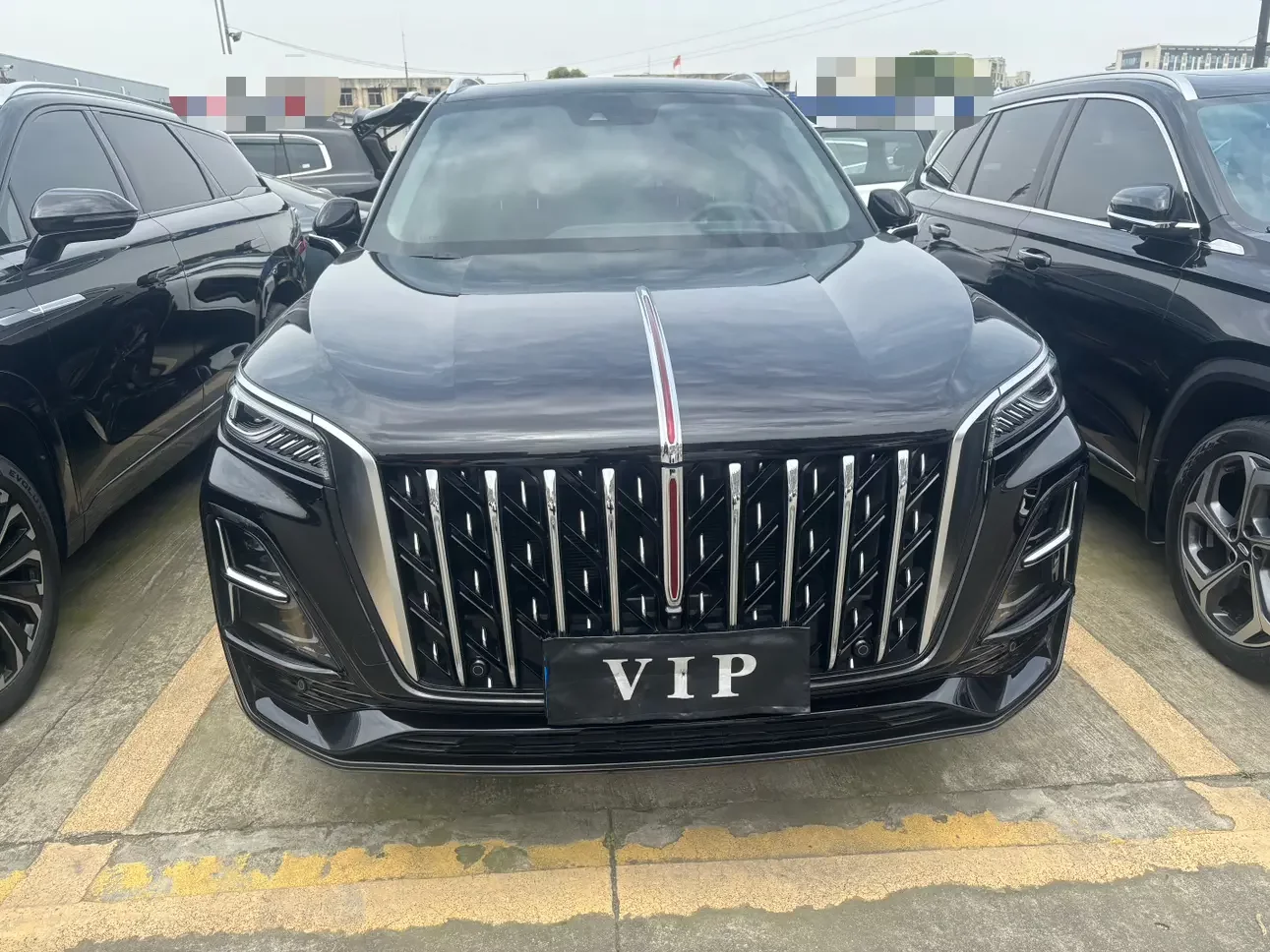 Hongqi HS5