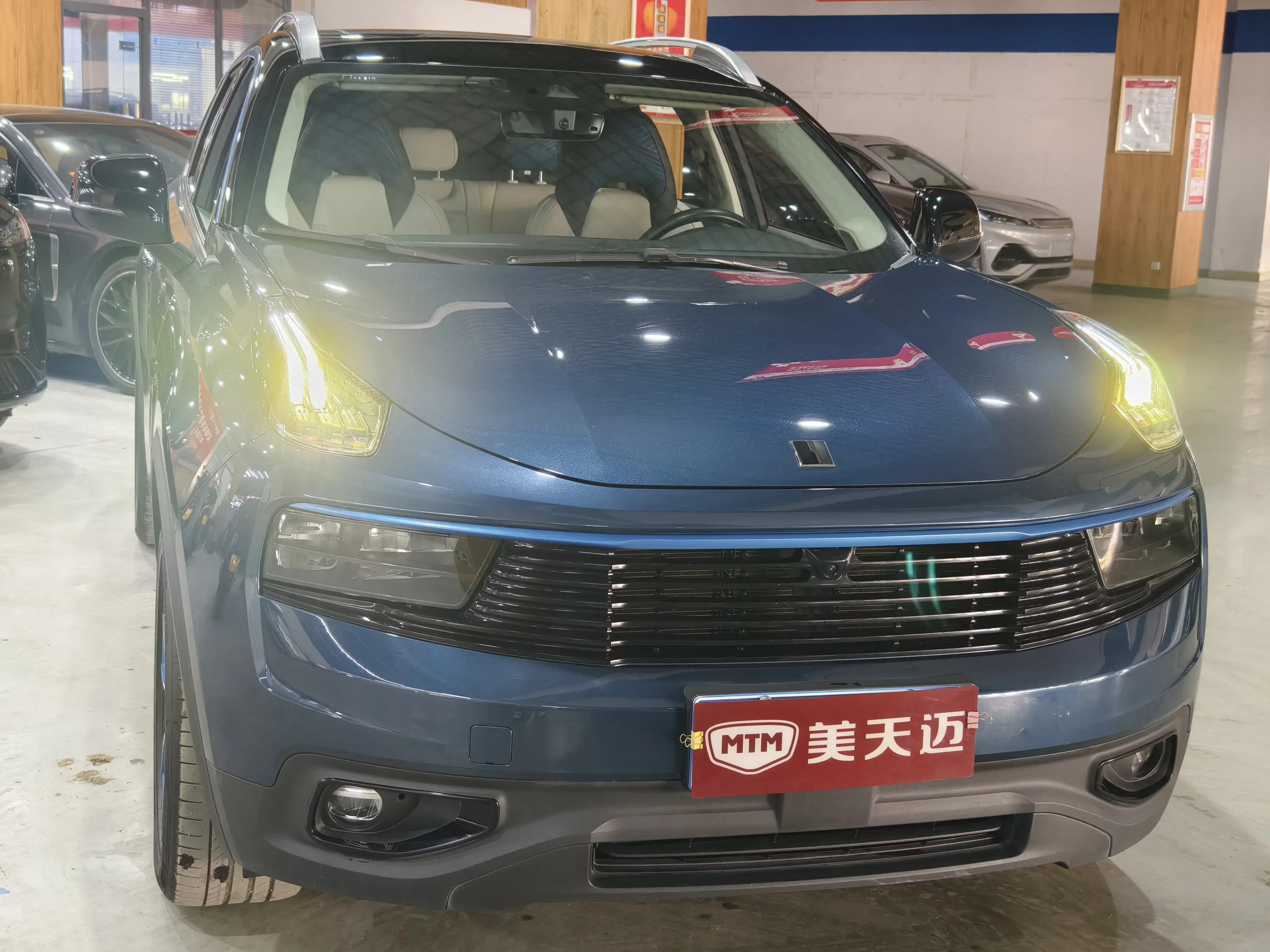 Lynk & Co 01