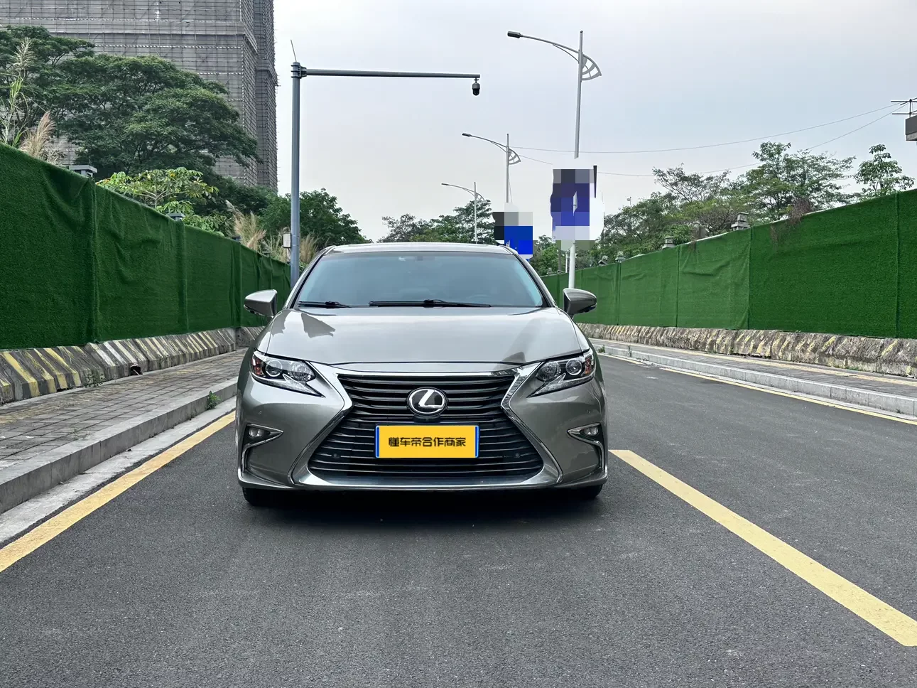 Lexus ES