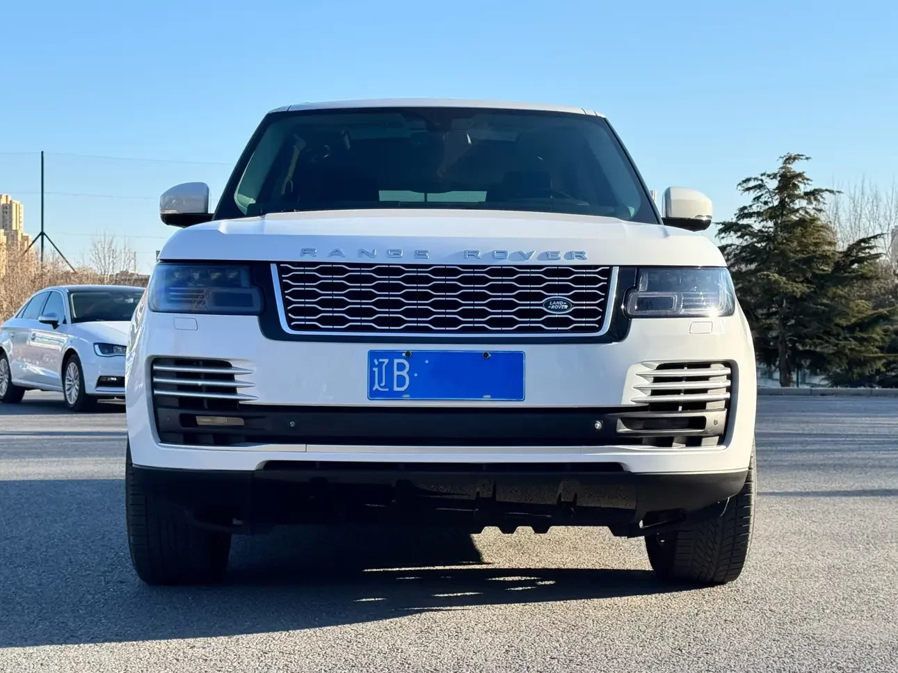 Land Rover range rover
