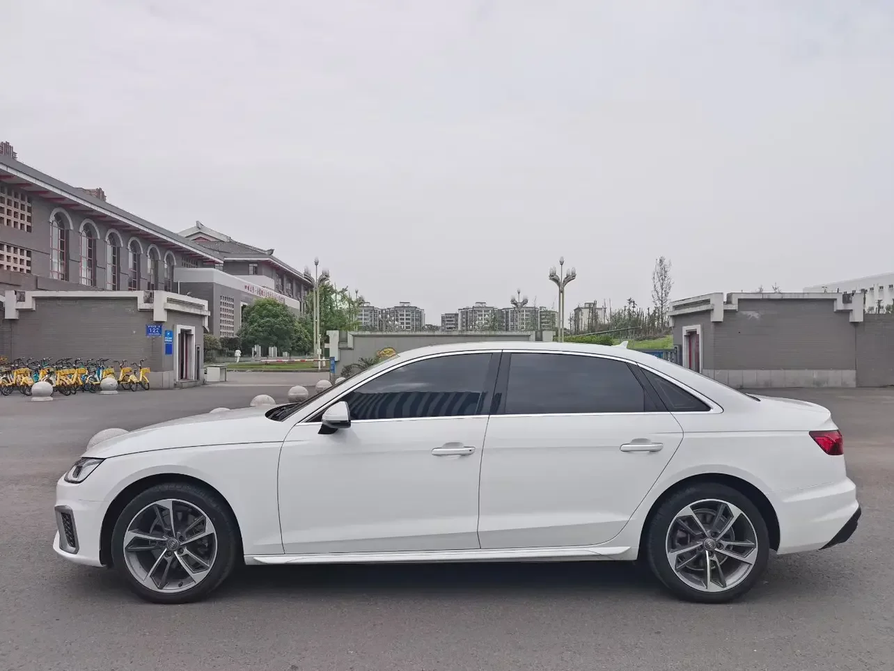 Audi A4L