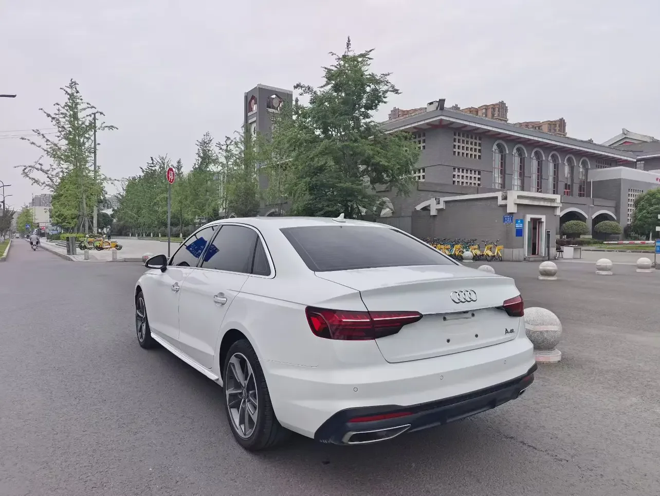Audi A4L