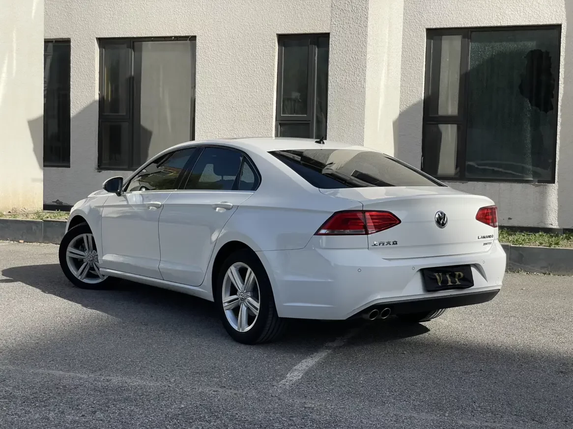 Volkswagen Lamando