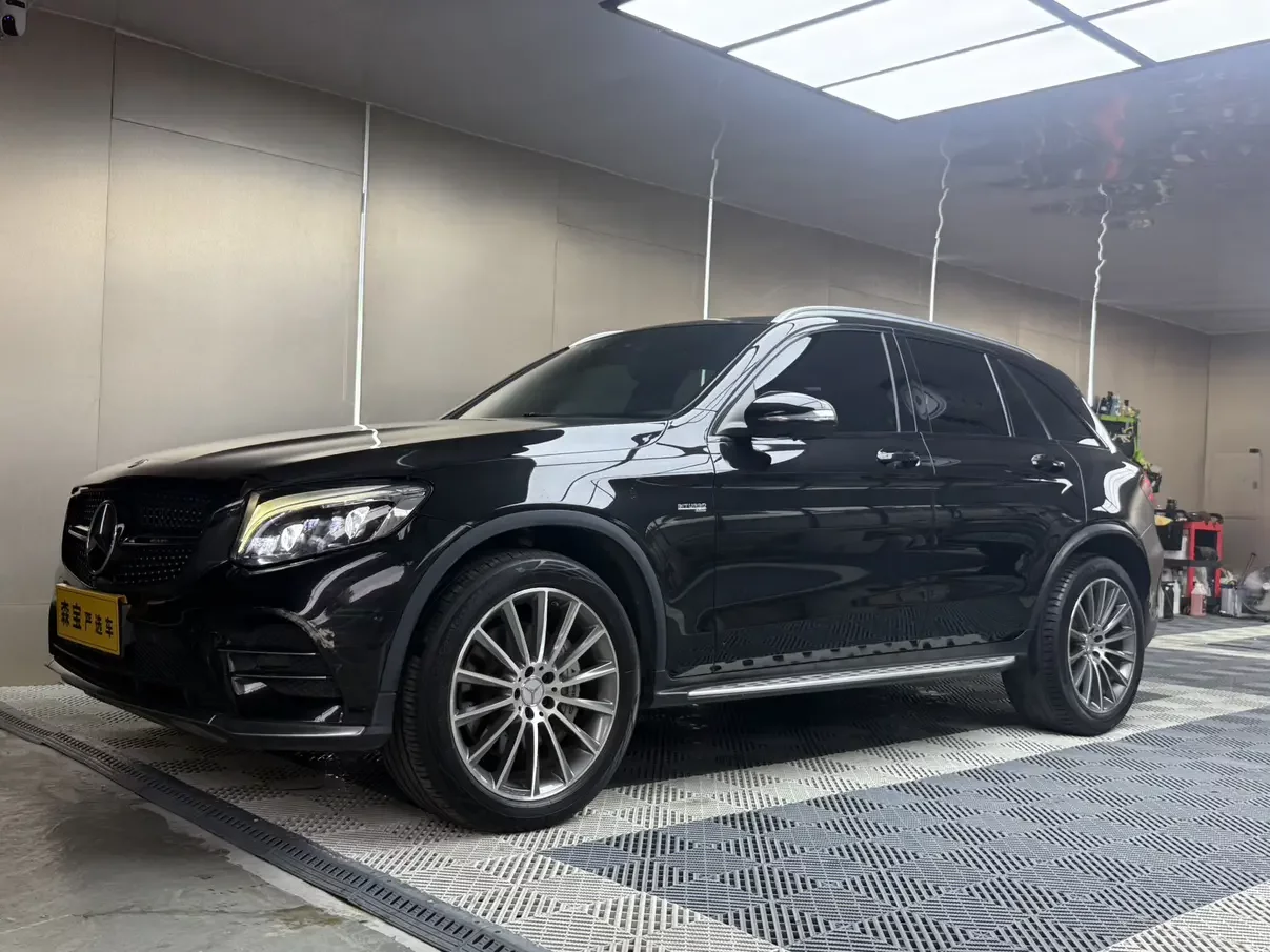 Mercedes-Benz GLC AMG