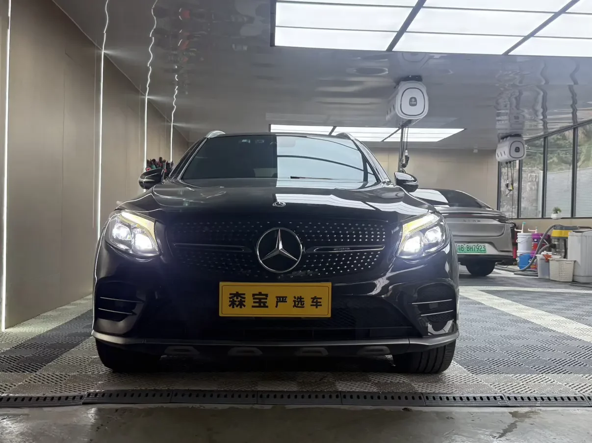Mercedes-Benz GLC AMG