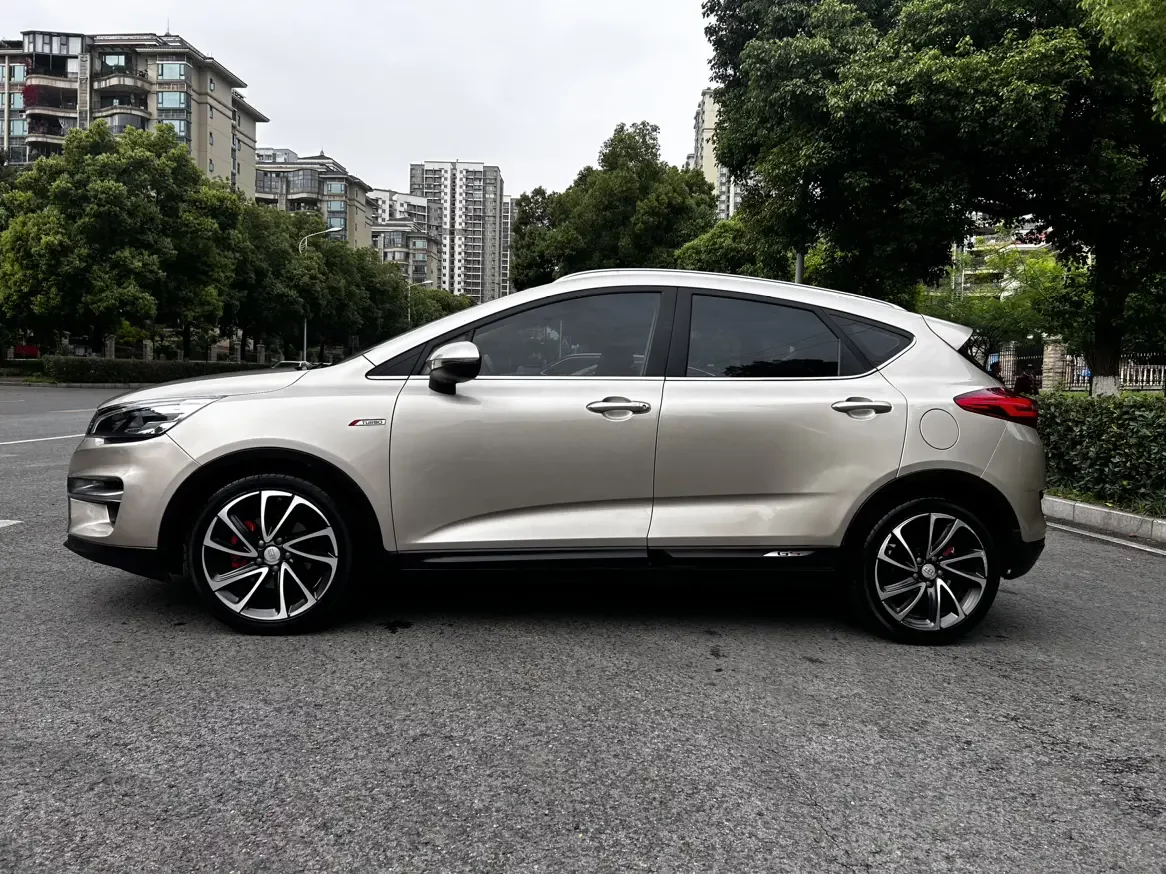 Geely Emgrand GS