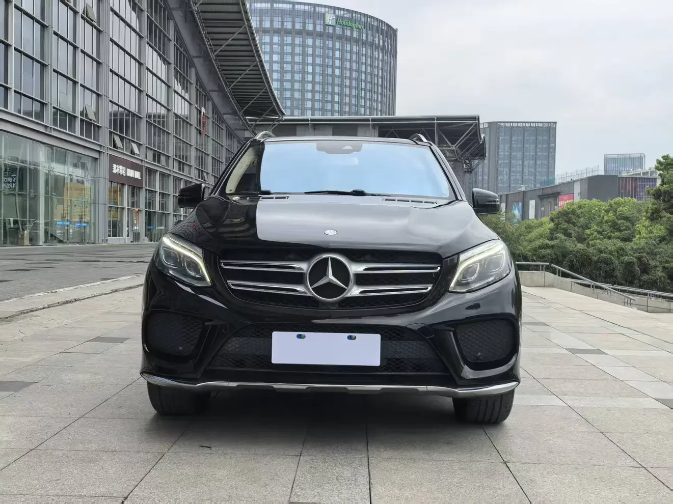 Mercedes-Benz GLE (Imported)