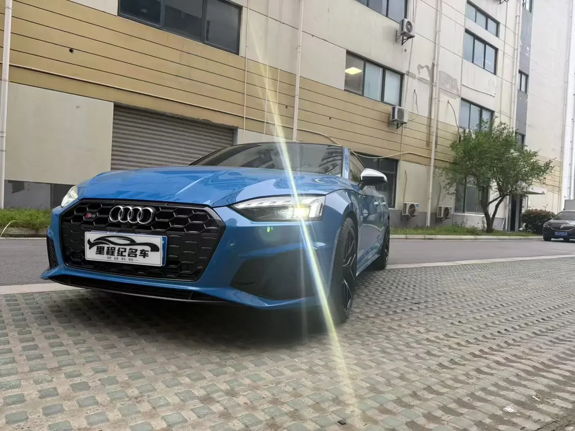 Audi S5