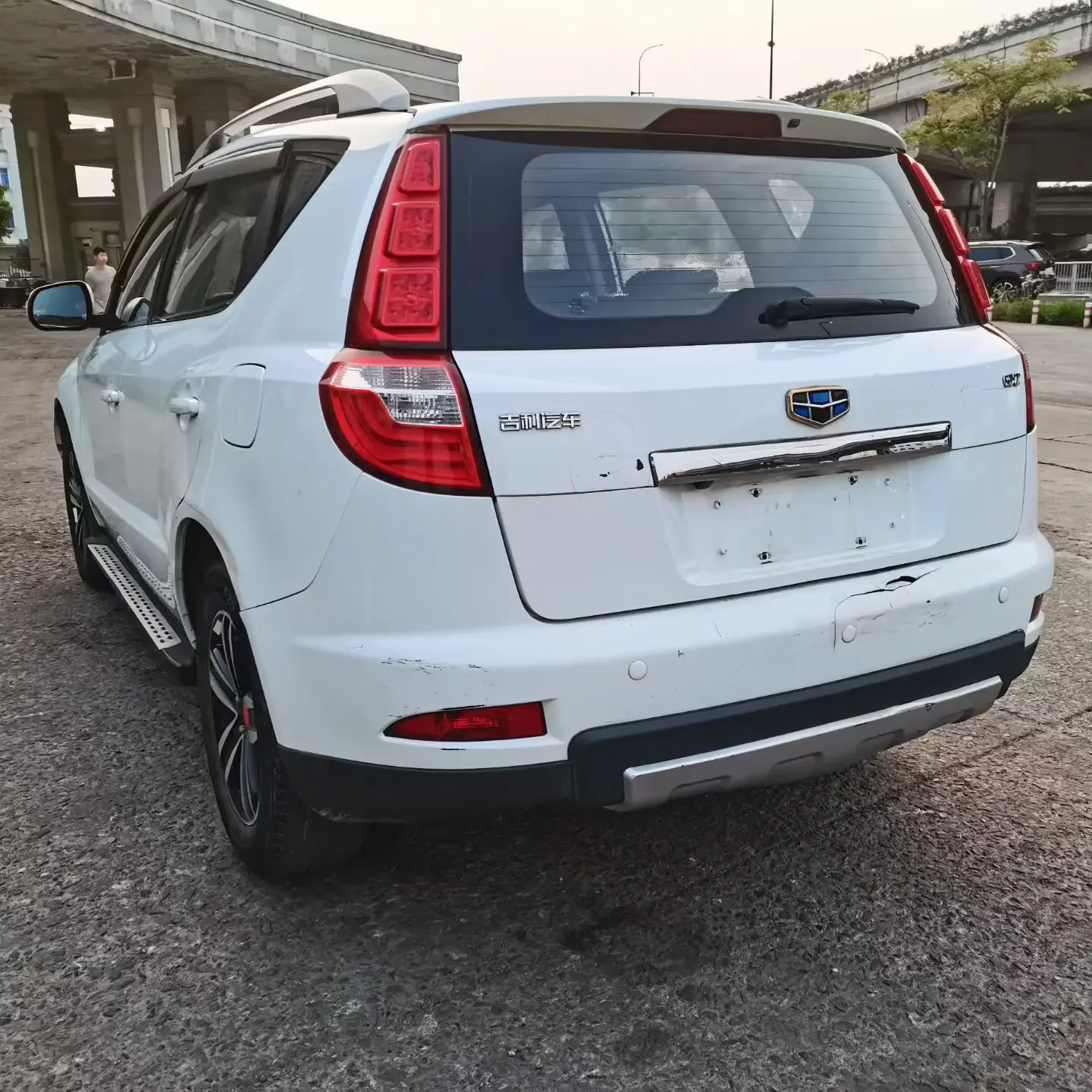 Geely GX7