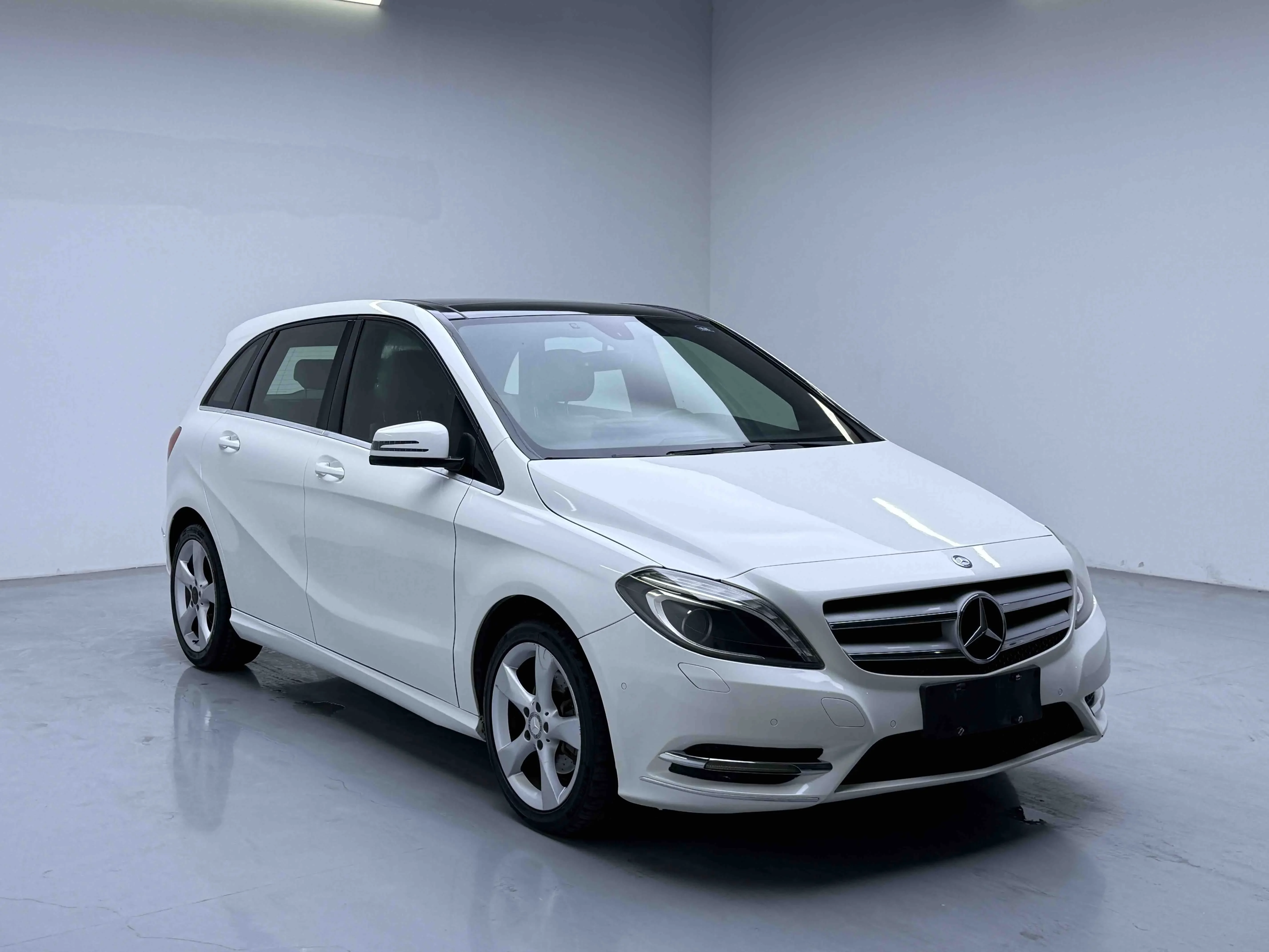 Mercedes-Benz B Class