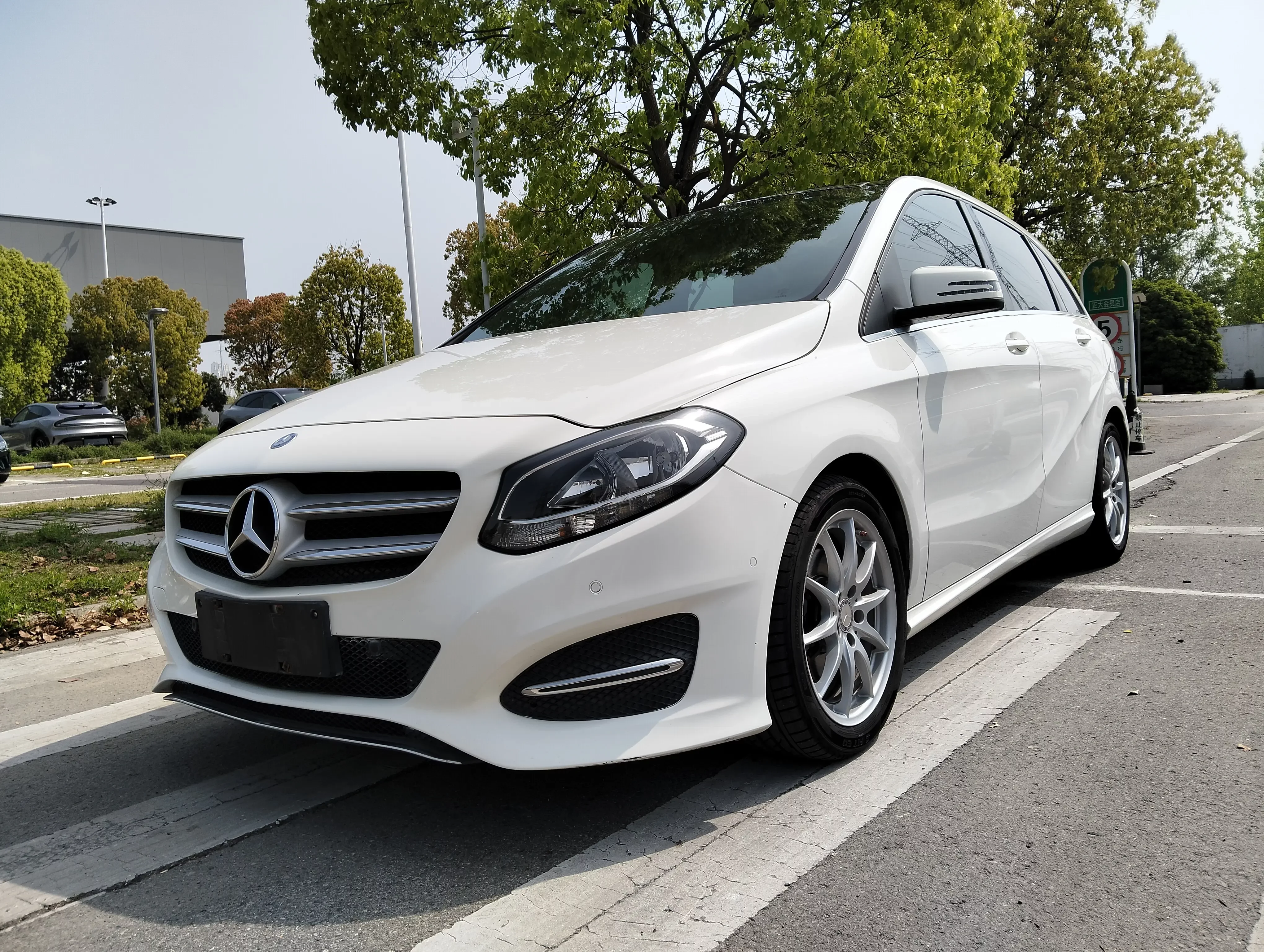 Mercedes-Benz B Class