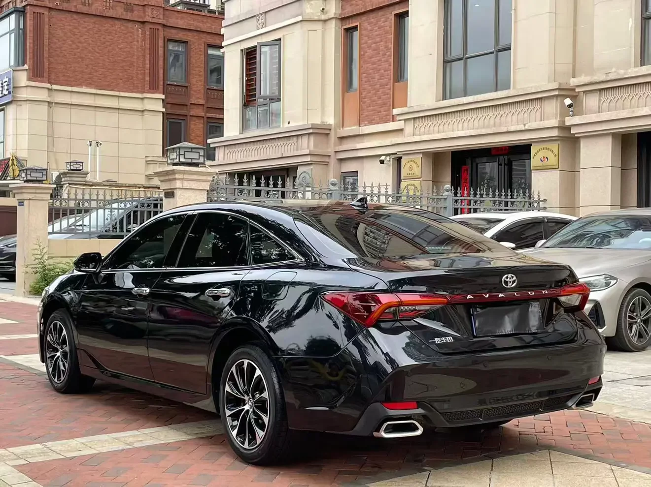 Toyota Avalon