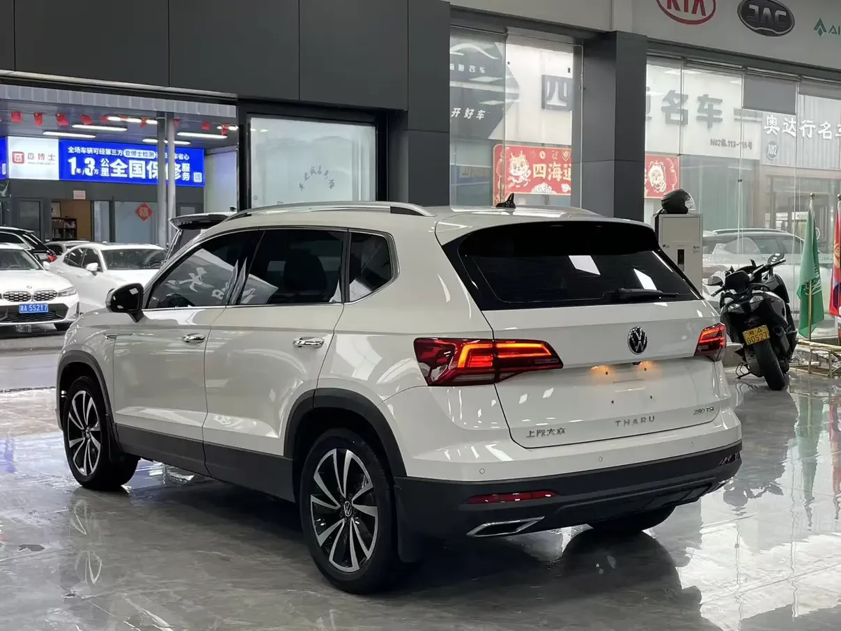Volkswagen Tharu