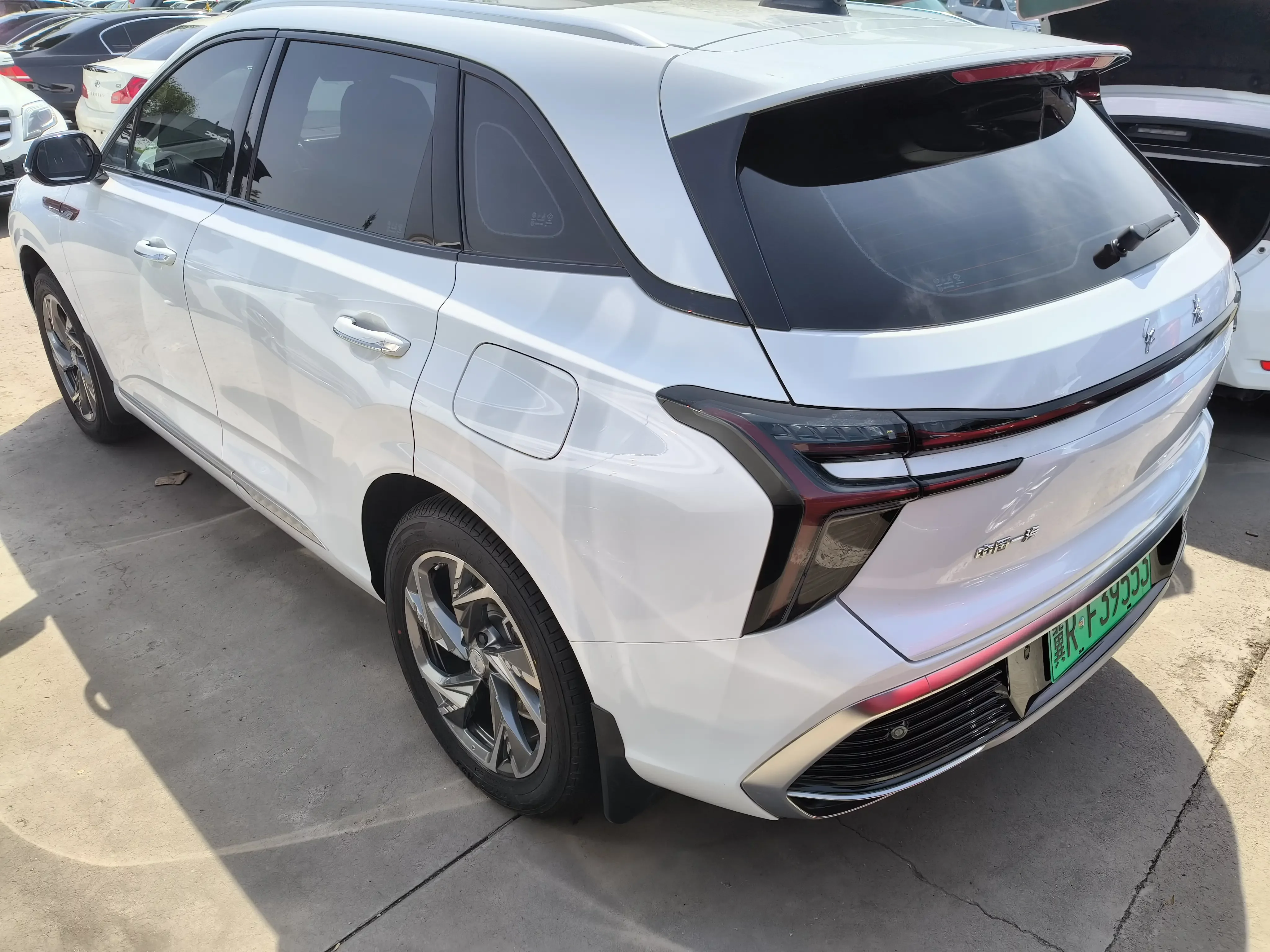 Hongqi HS3 PHEV
