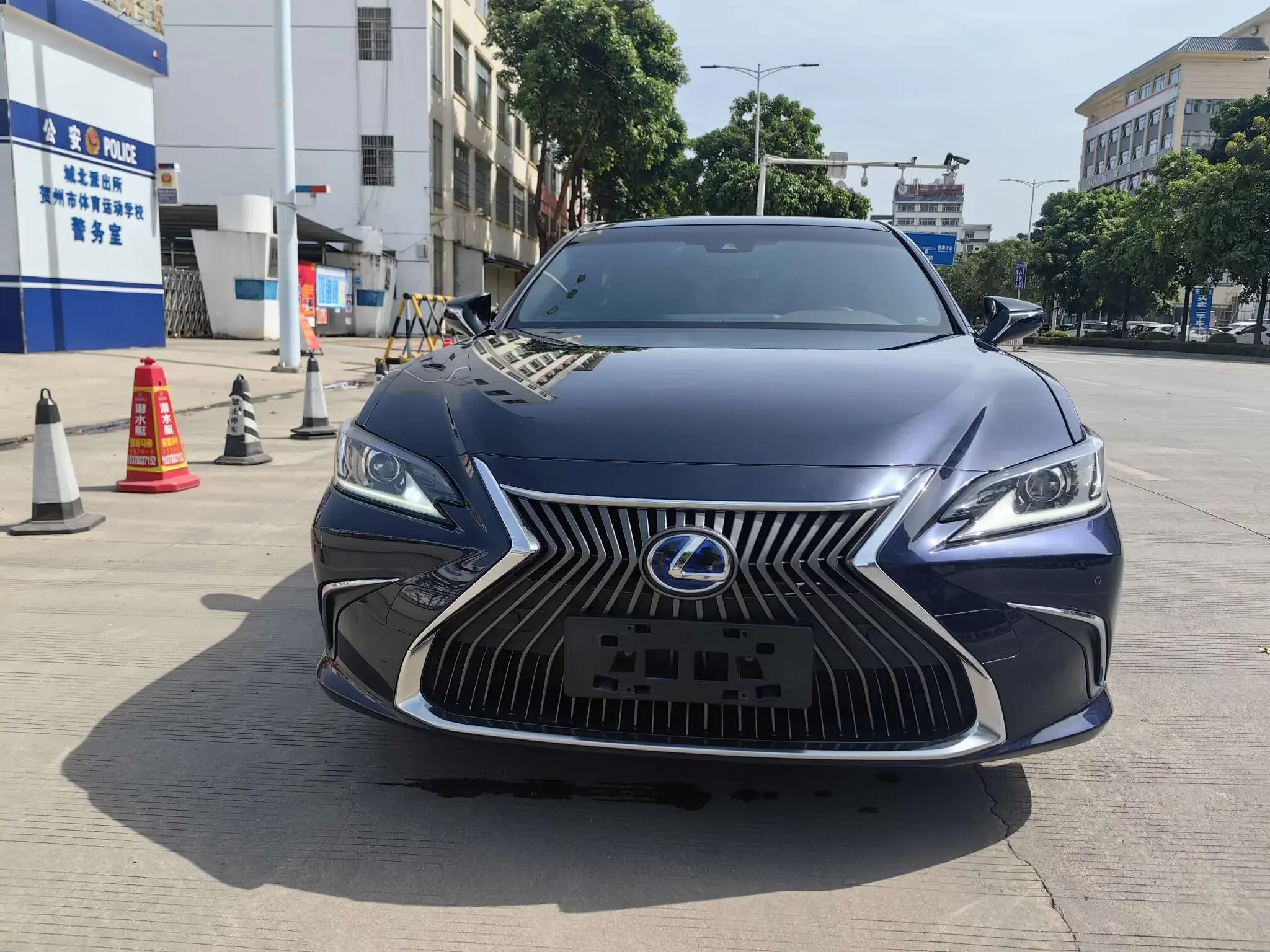 Lexus ES
