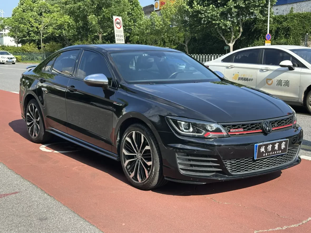 Volkswagen Lamando