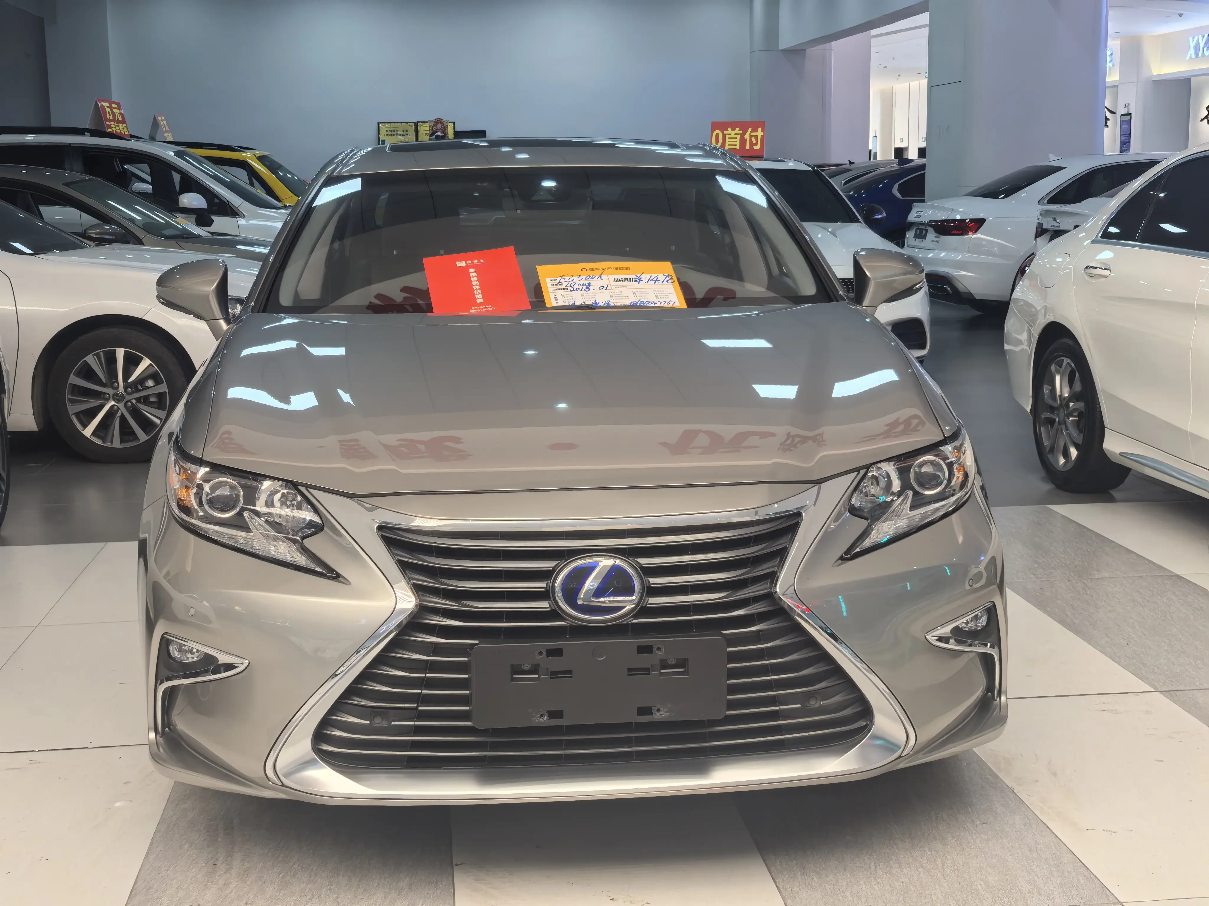 Lexus ES