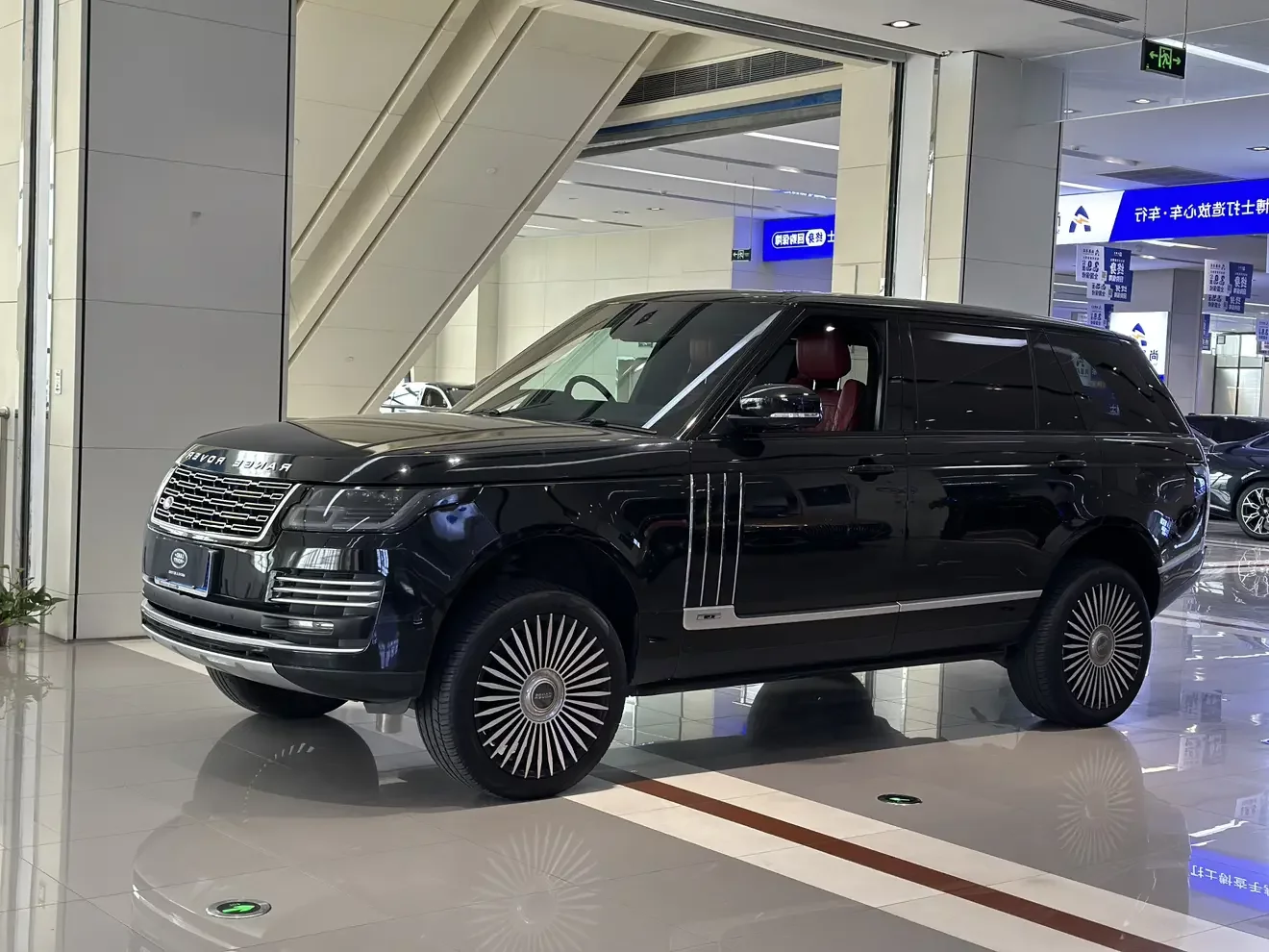 Land Rover range rover