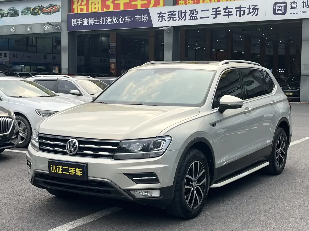 Volkswagen Tiguan L