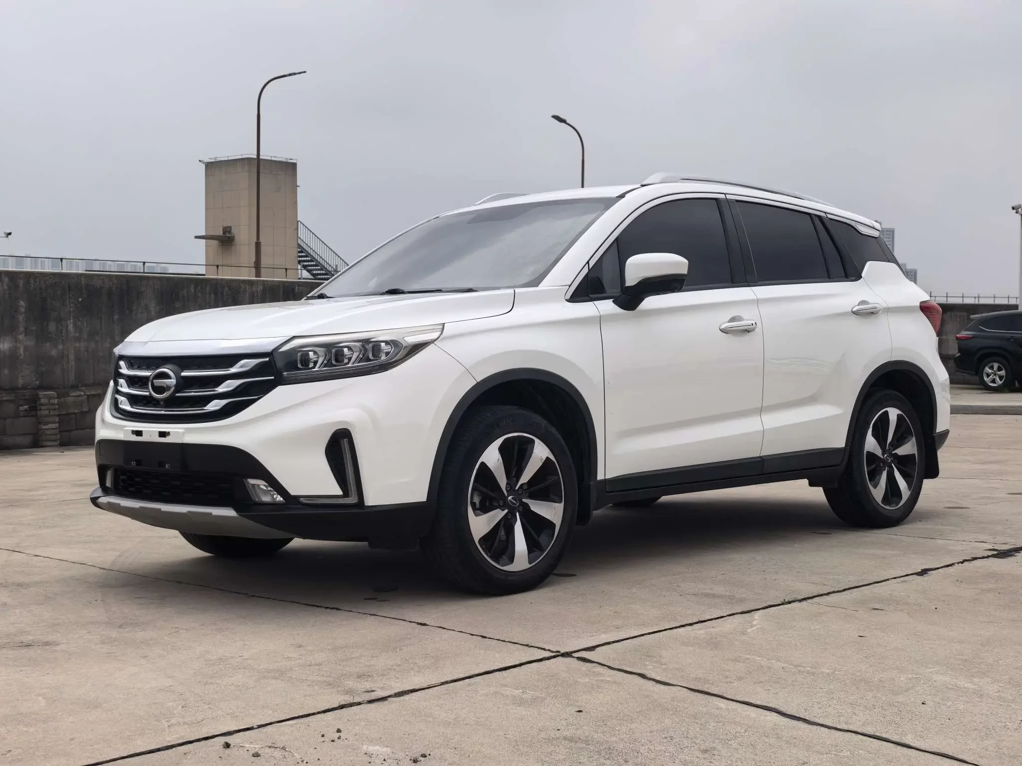 GAC Trumpchi GS4