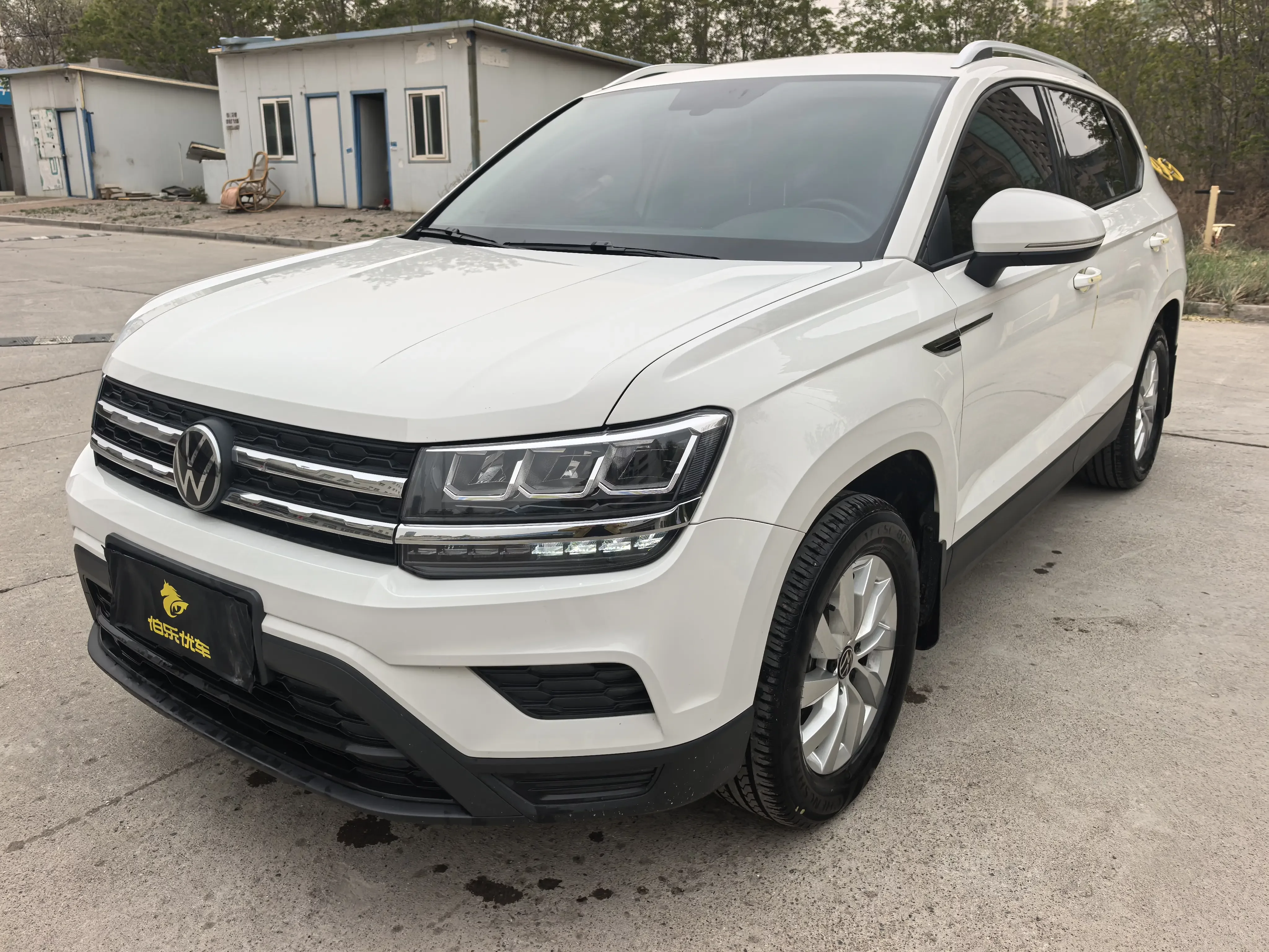 Volkswagen Tharu