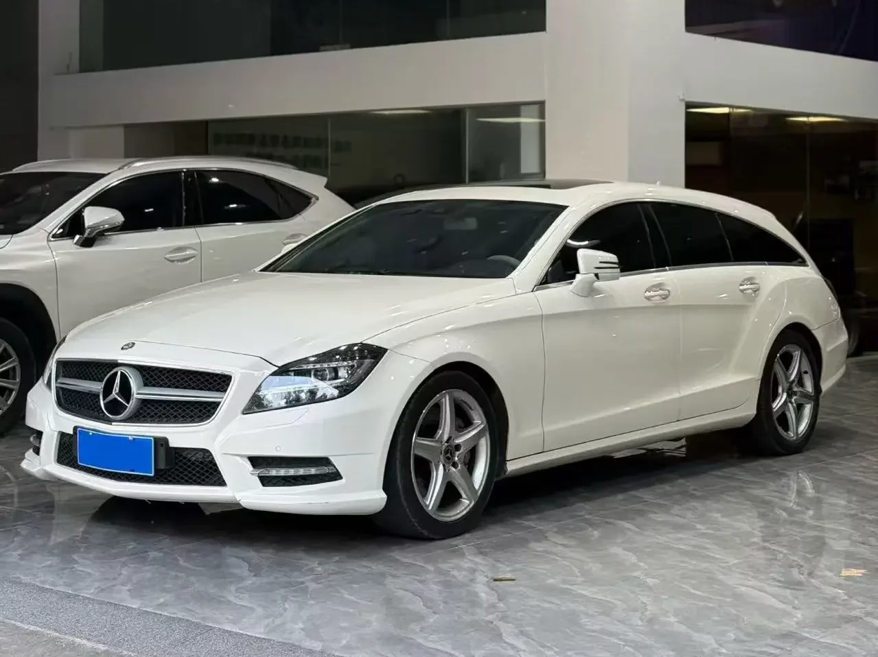 Mercedes-Benz CLS