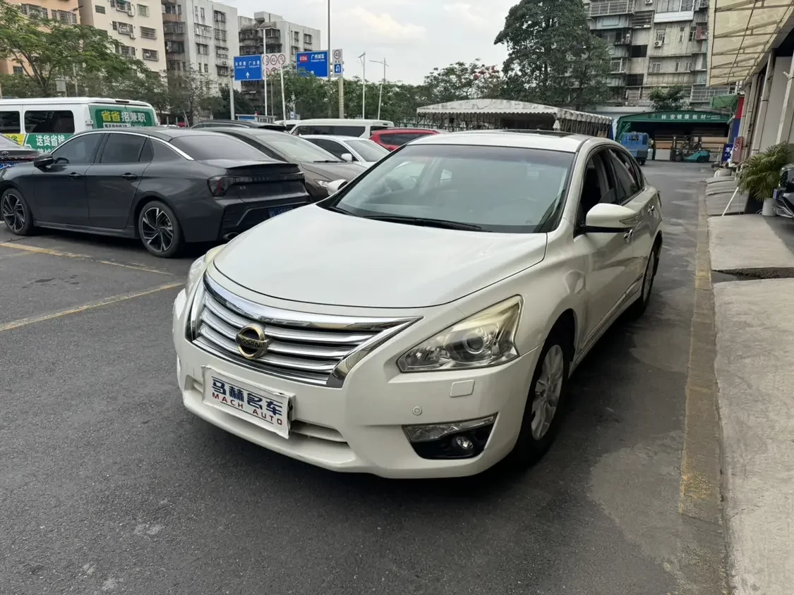 Nissan Altima