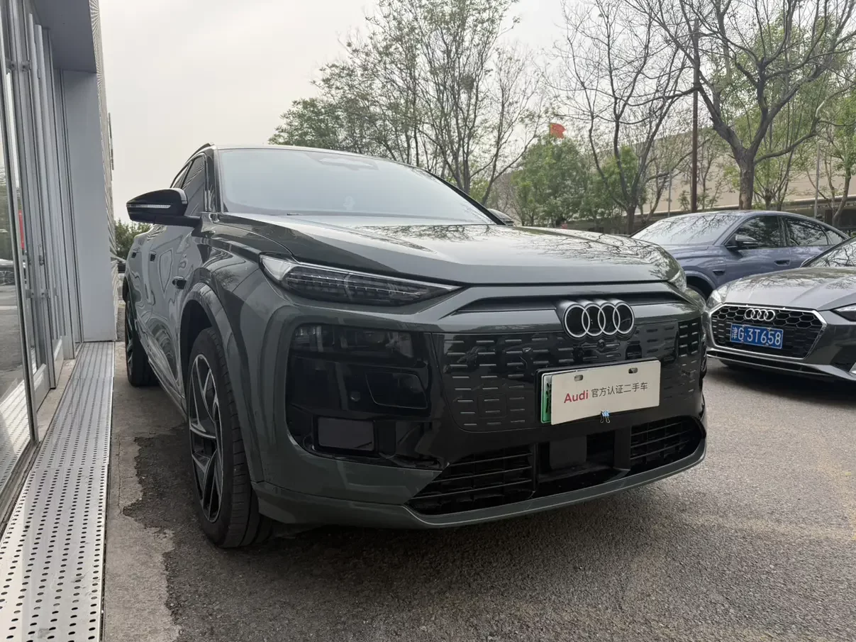 Audi Q6L e-tron