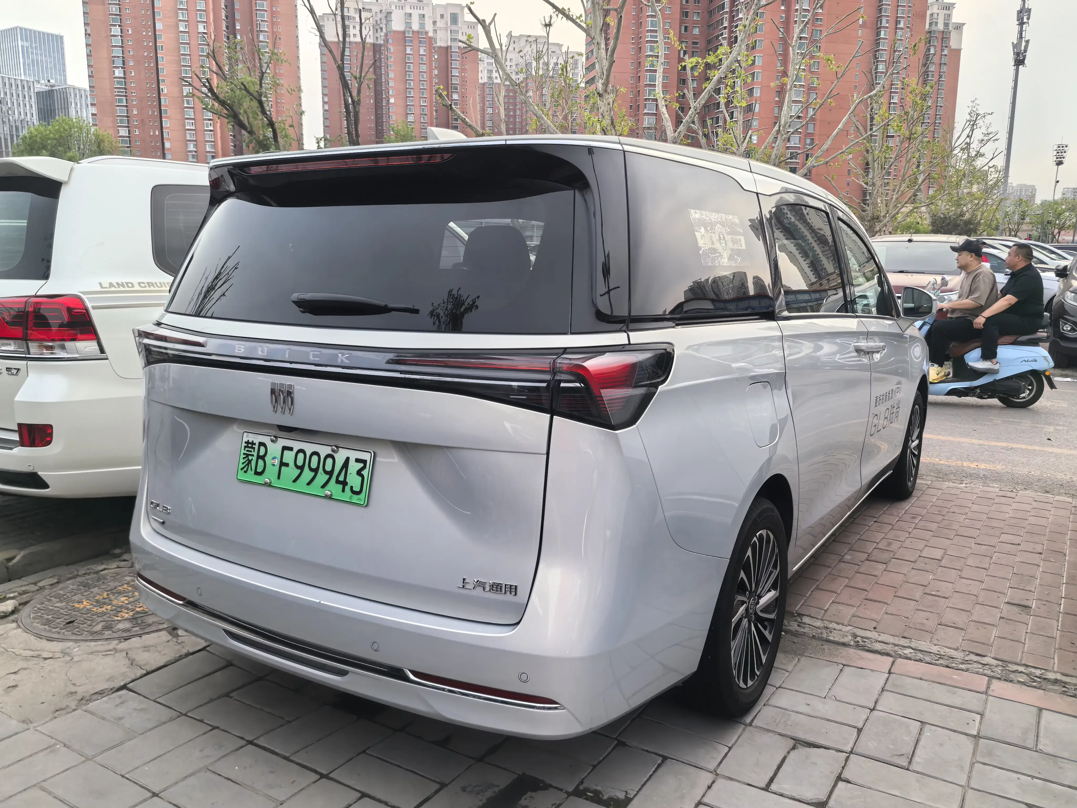 Buick GL8 PHEV