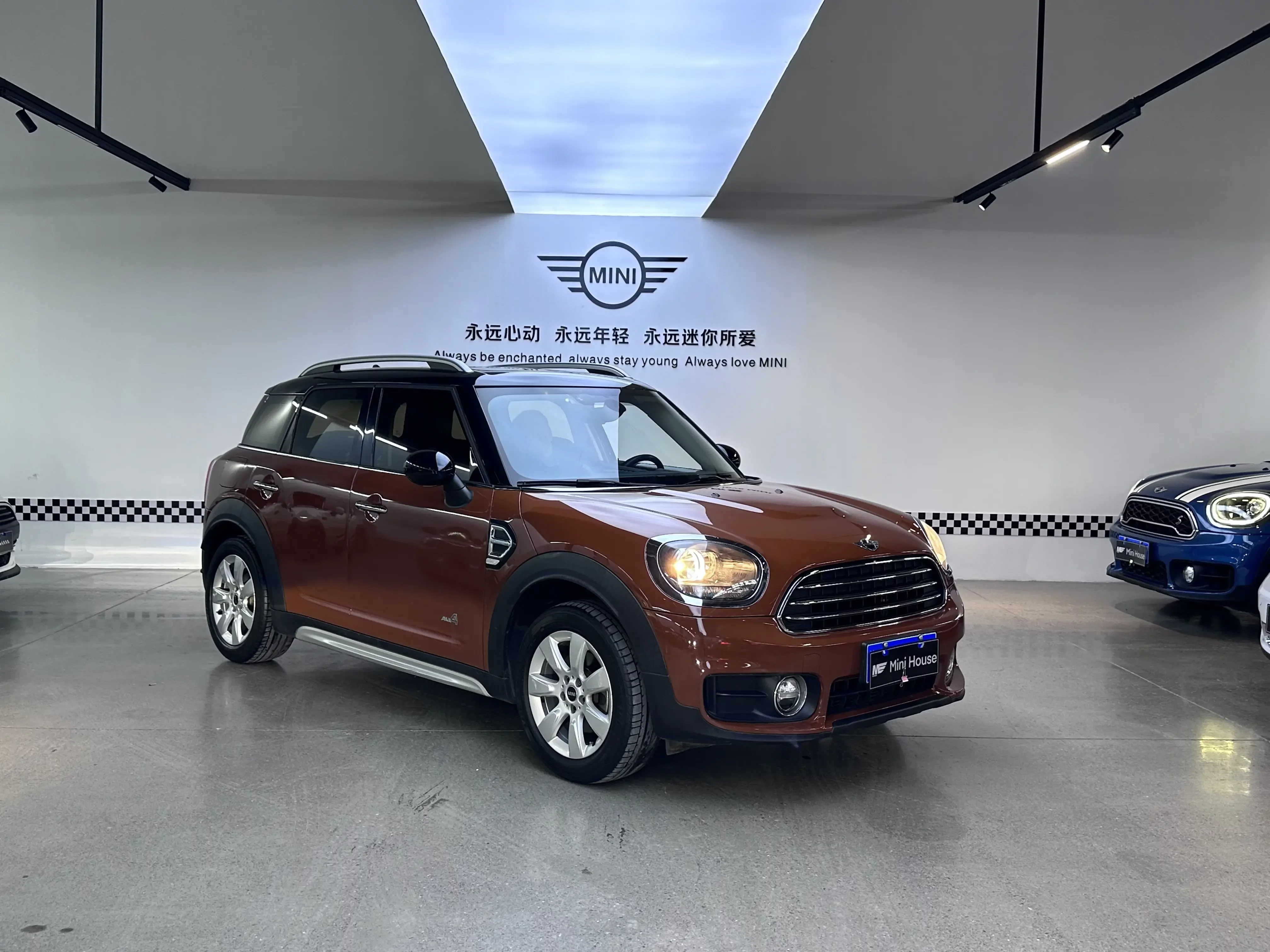 MINI COUNTRYMAN