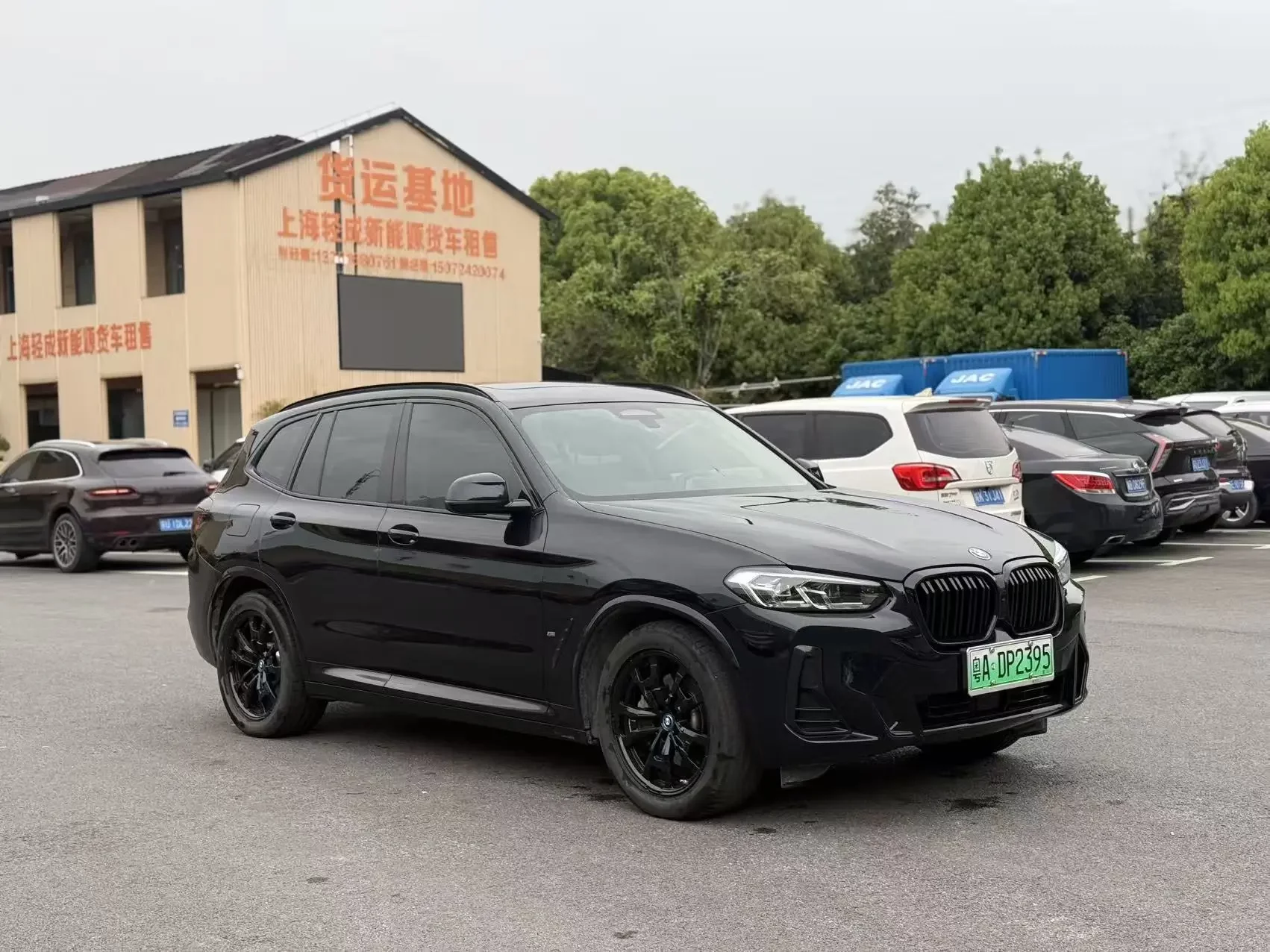 BMW iX3