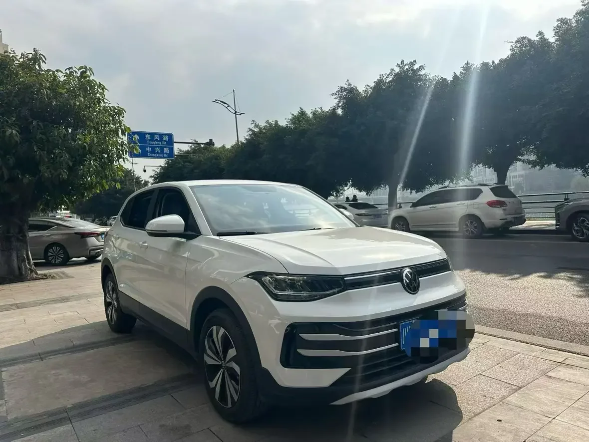 Volkswagen Tharu