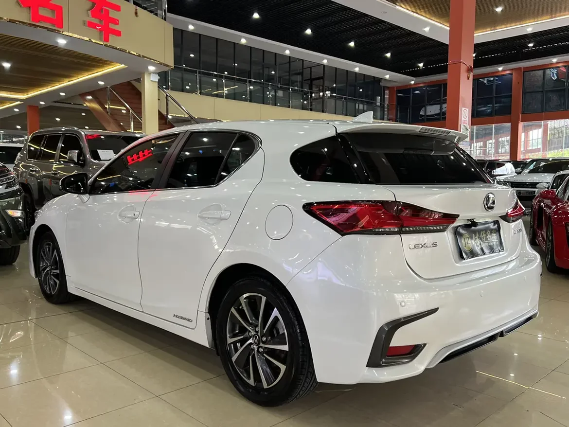 Lexus CT