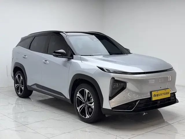 Geely Galaxy L7