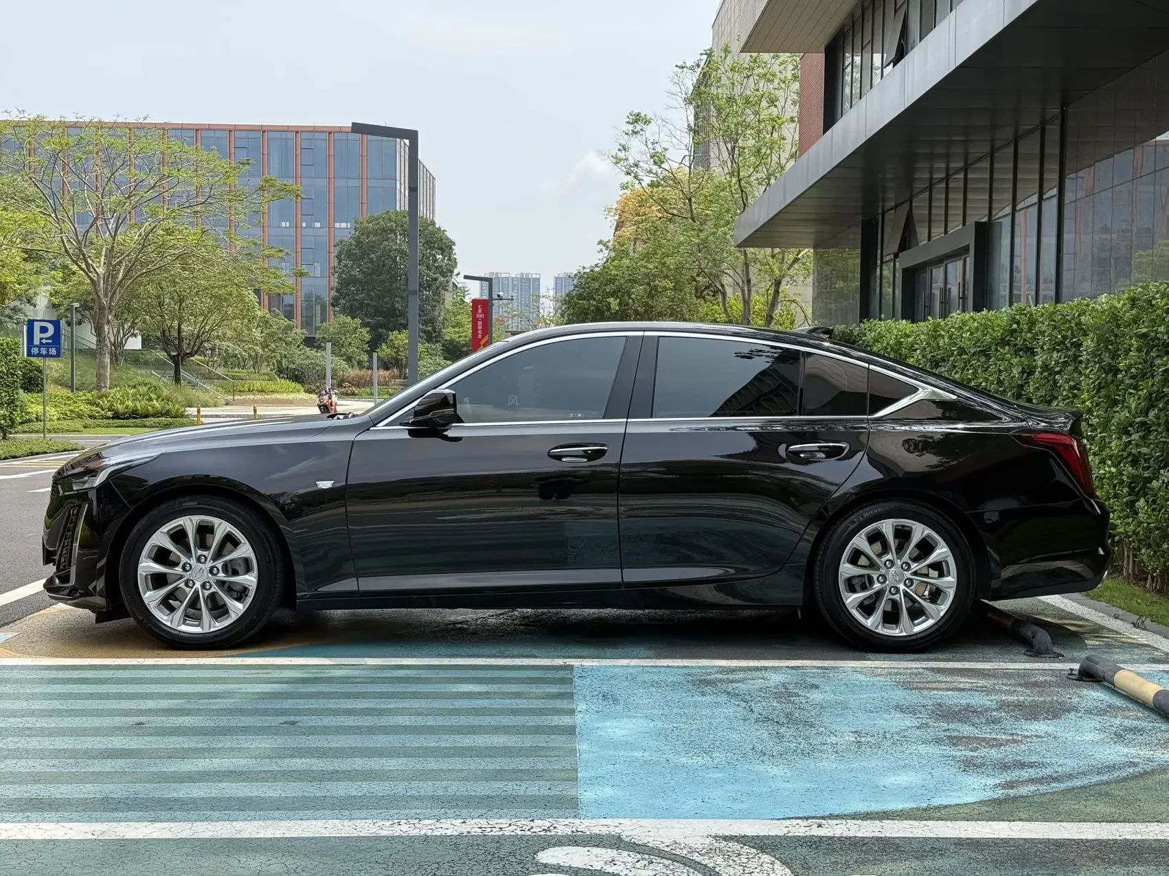 Cadillac CT5
