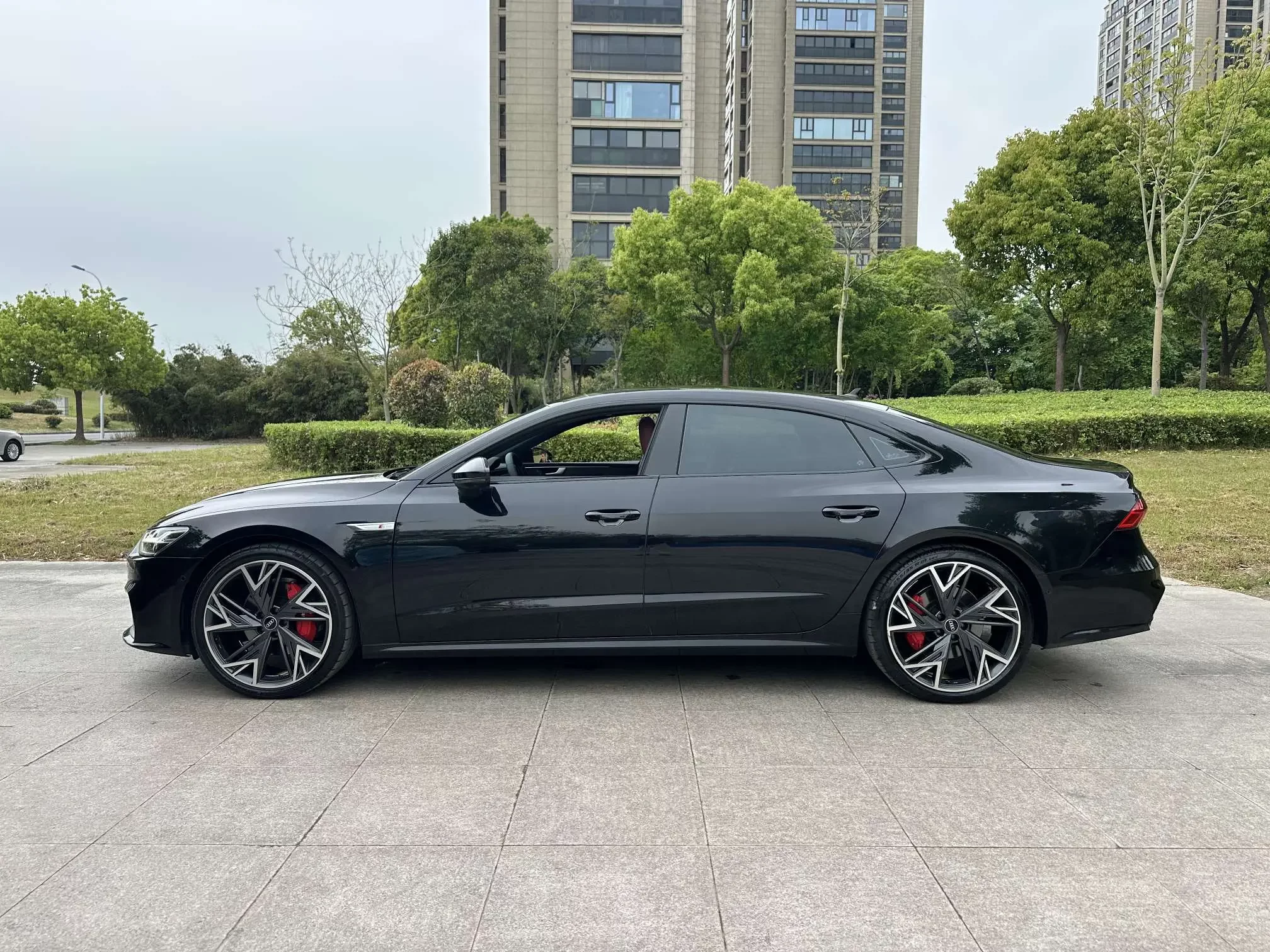 Audi A7L
