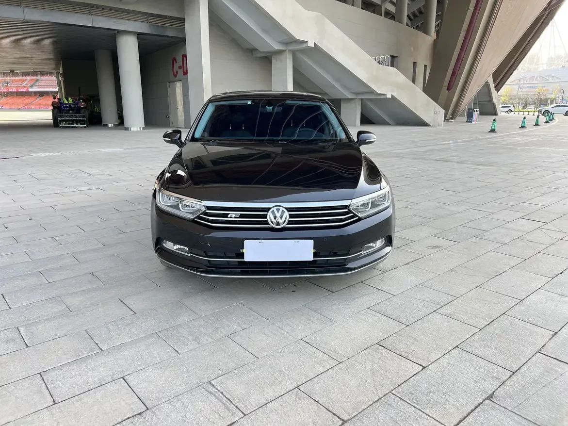 Volkswagen Magotan