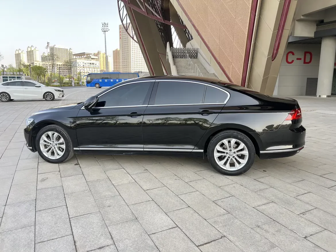 Volkswagen Magotan