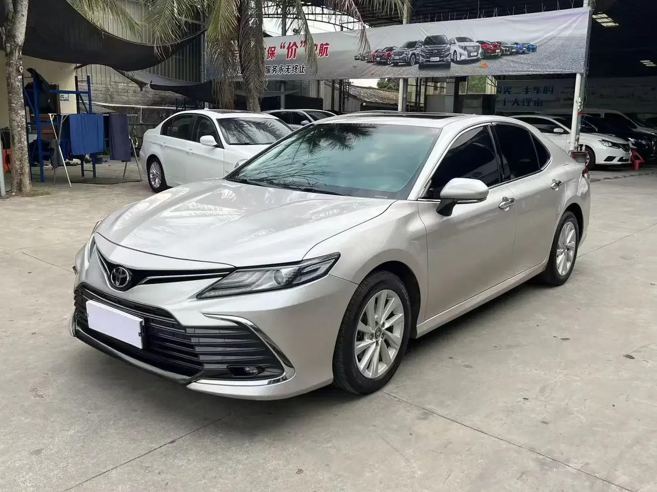 TOYOTA CAMRY