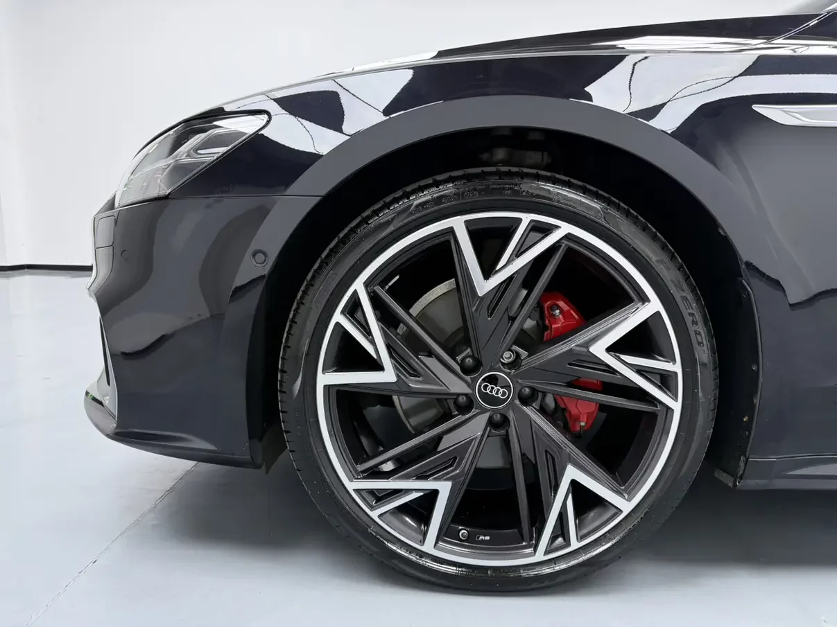 Audi A7L