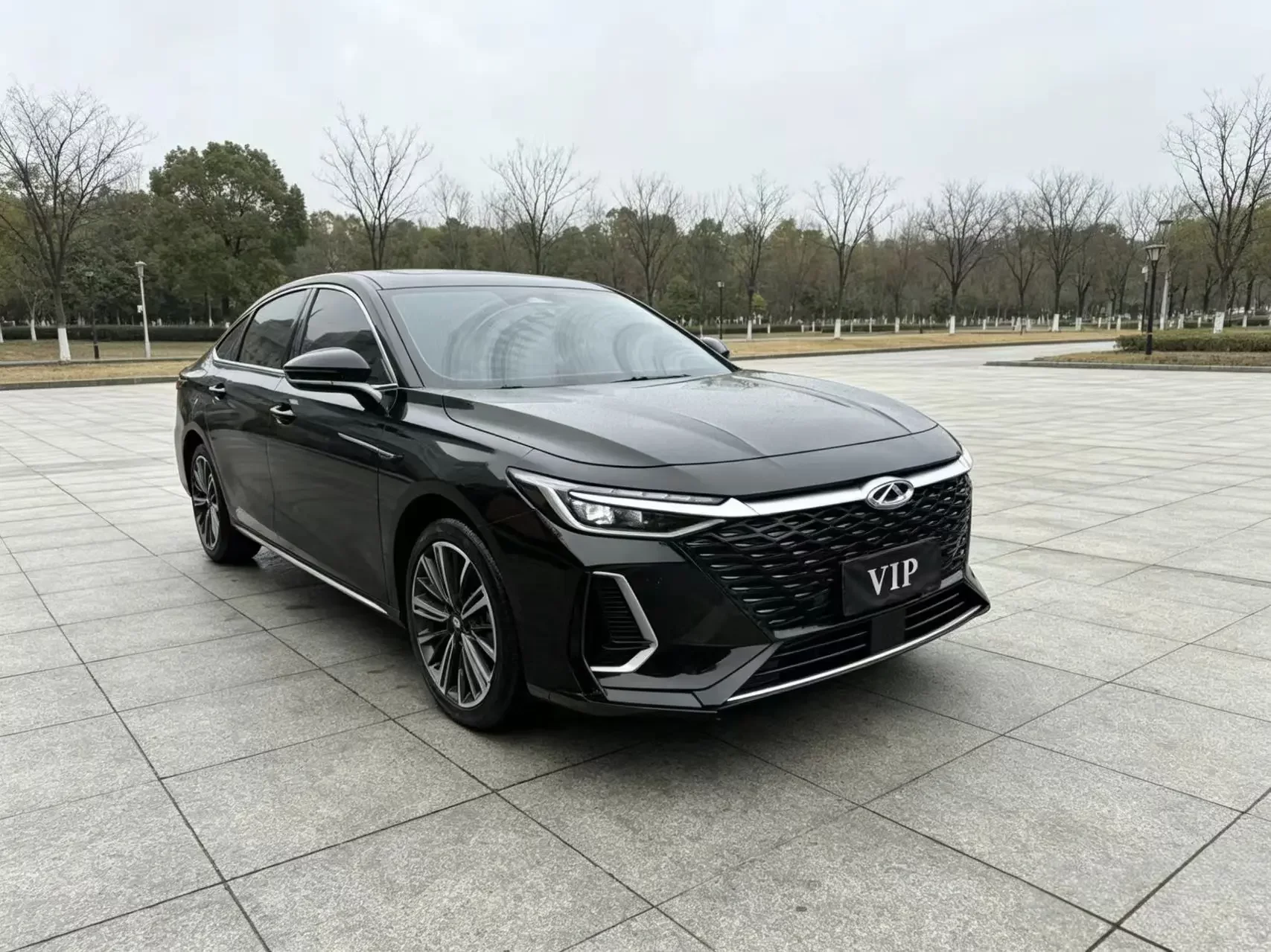 Chery Arrizo 8