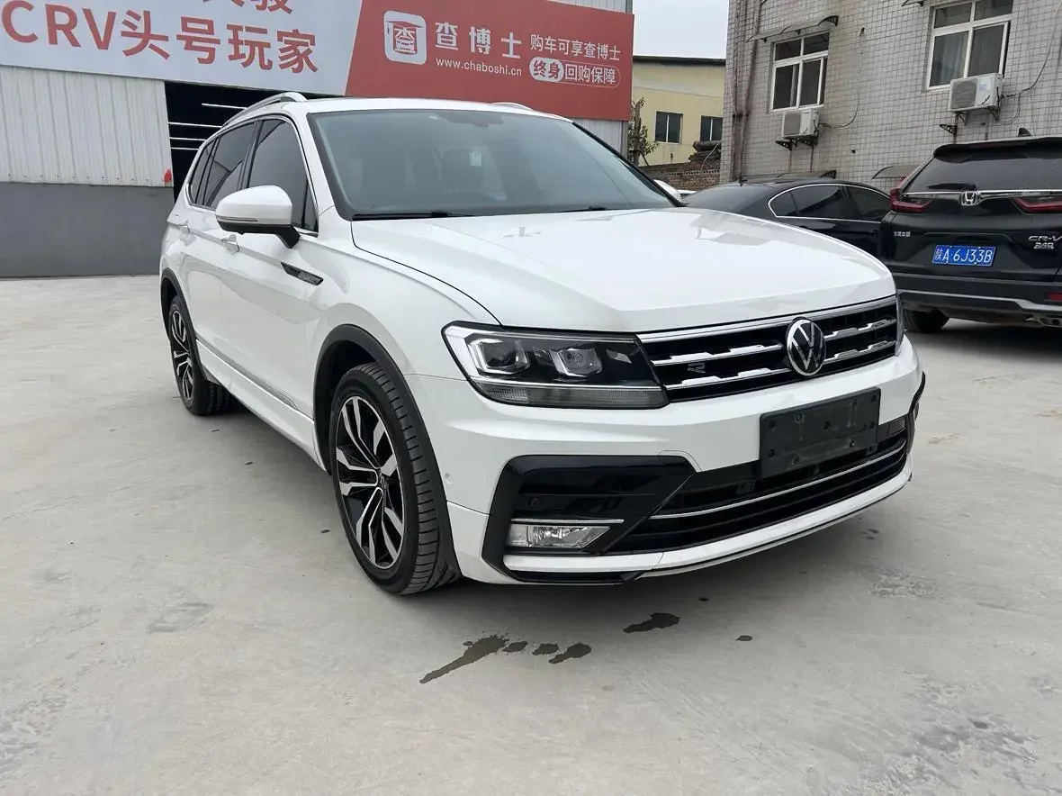 Volkswagen Tiguan L