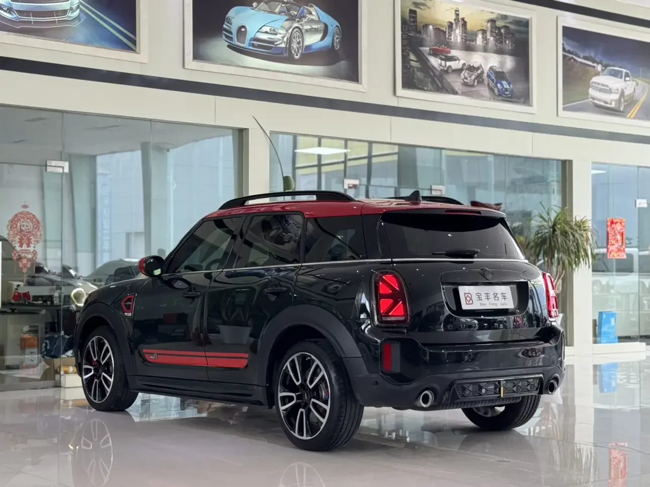 MINI JCW COUNTRYMAN