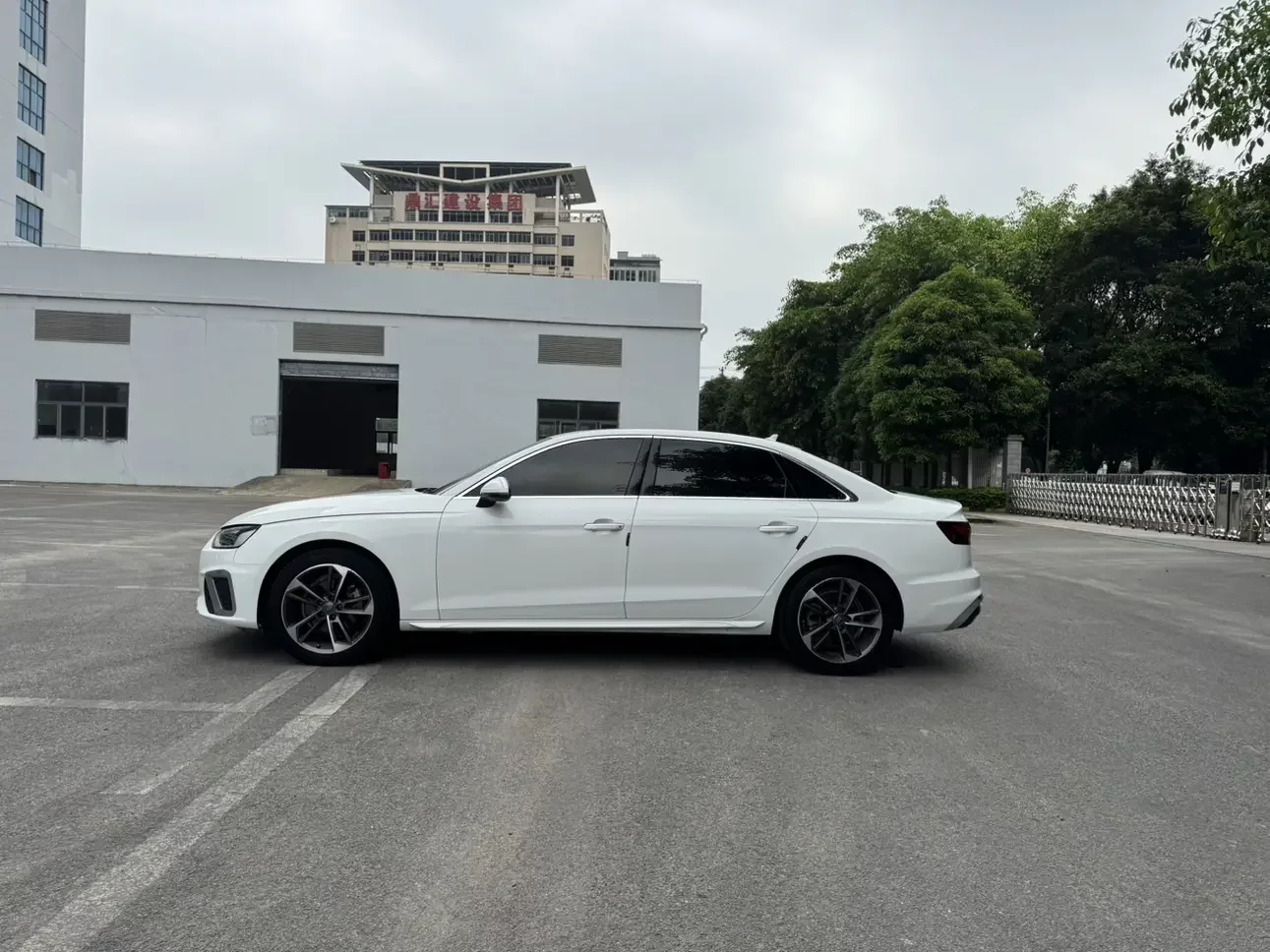 Audi A4L