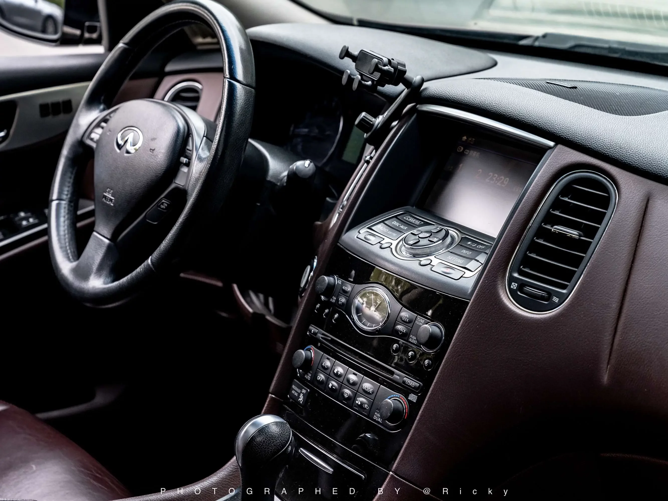 Infiniti QX50