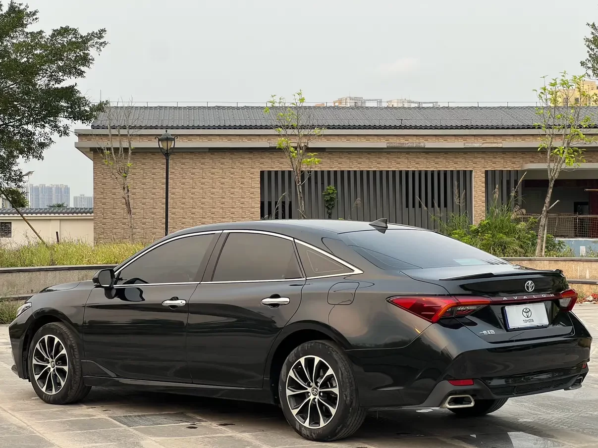 Toyota Avalon